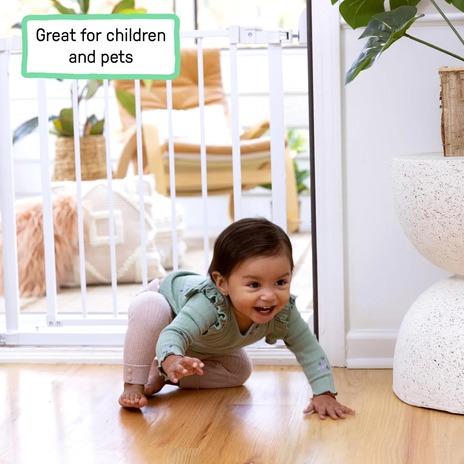 Ingenuity The Doorway 37W Series Pet and Baby Gate with Quad Cam Lock, 30"-37" Wide, 28" Tall, Pressure or Hardware Mounted, Install on Wall or Banister in Doorway or Stairway, Auto Close Door - White